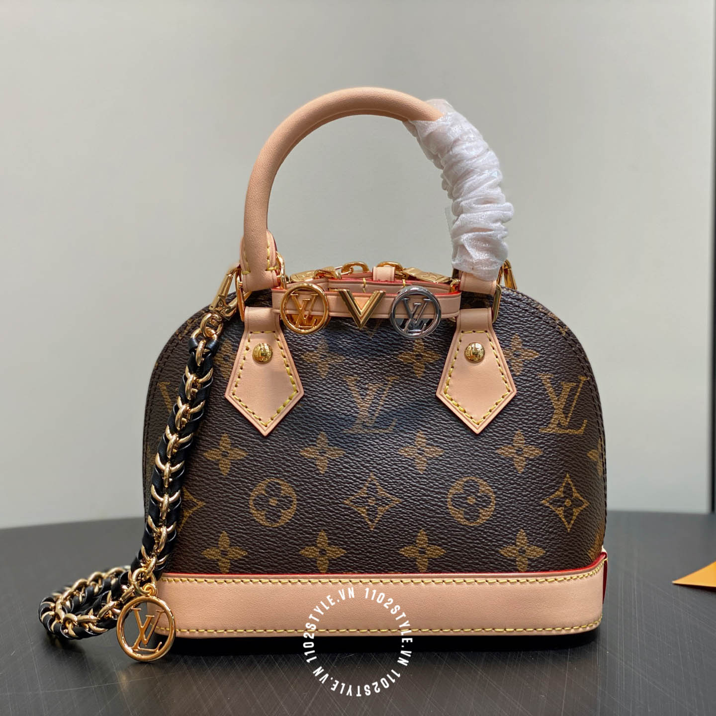 Tui Deo Cheo Nam Hang Hieu Louis Vuitton (1)
