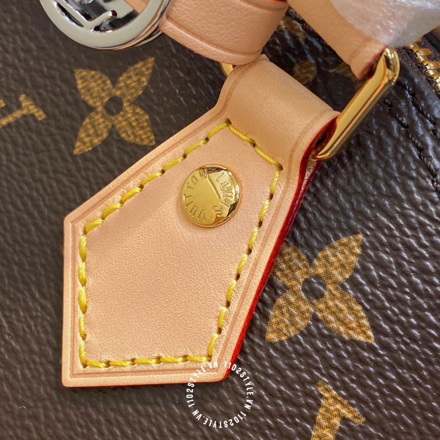 Tui Deo Cheo Nam Hang Hieu Louis Vuitton (2)