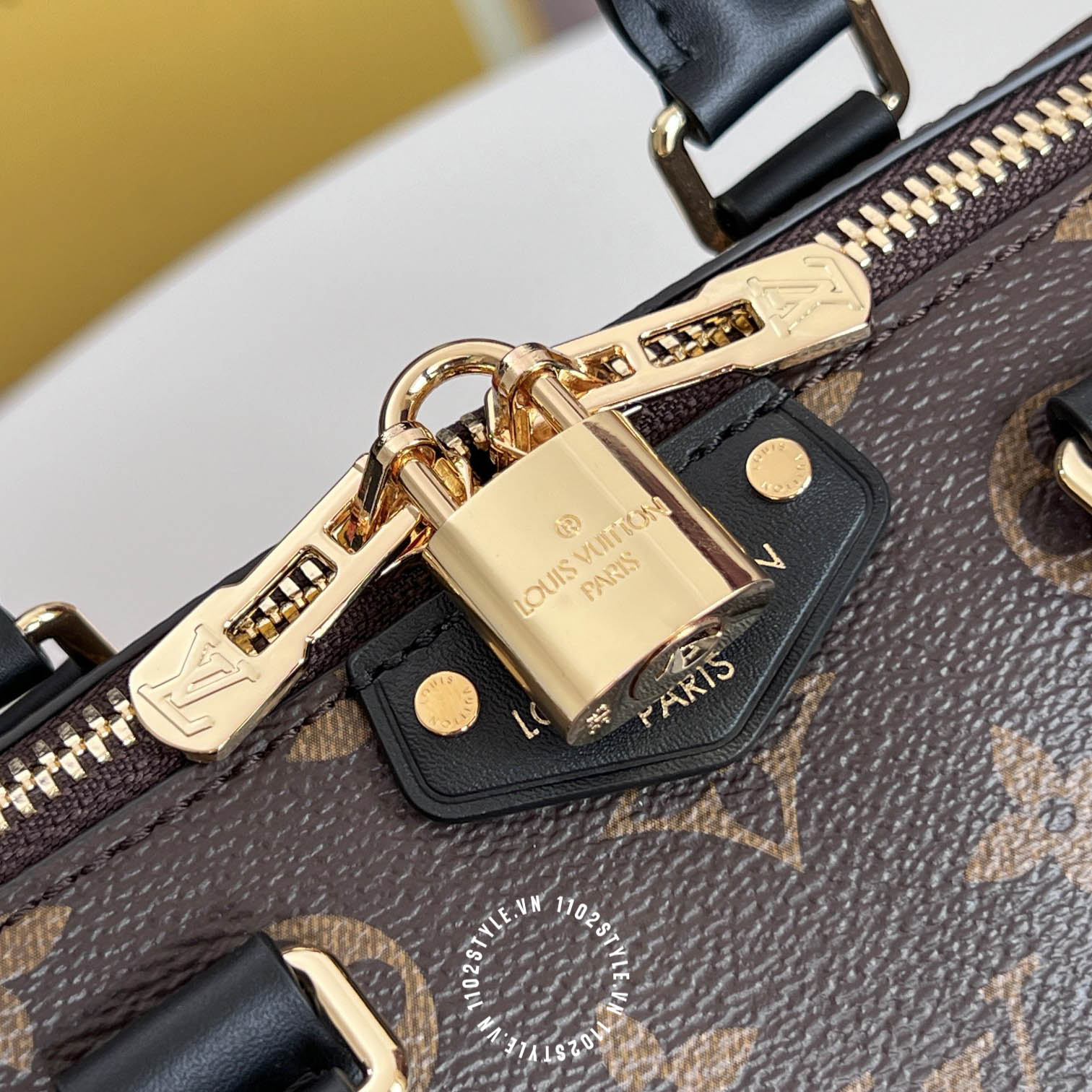 Tui Deo Cheo Nam Hang Hieu Louis Vuitton (2)