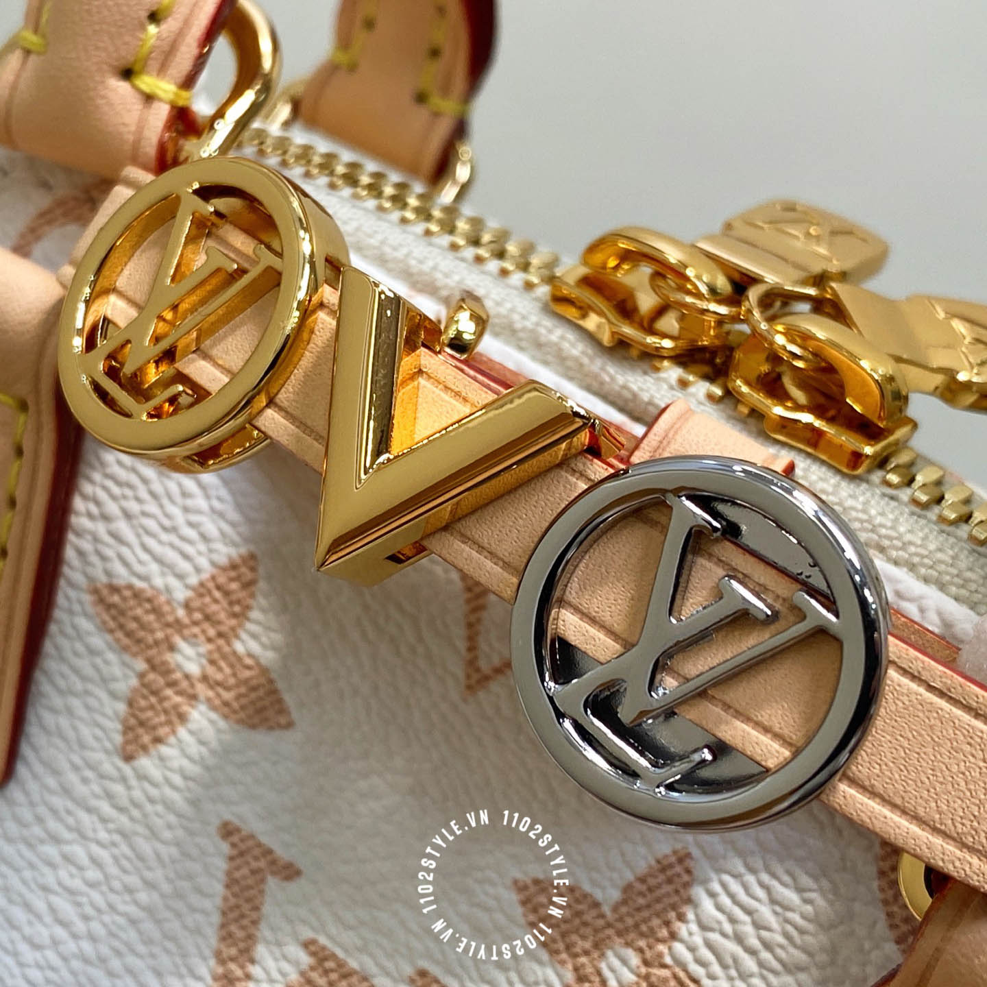Tui Deo Cheo Nam Hang Hieu Louis Vuitton (4)