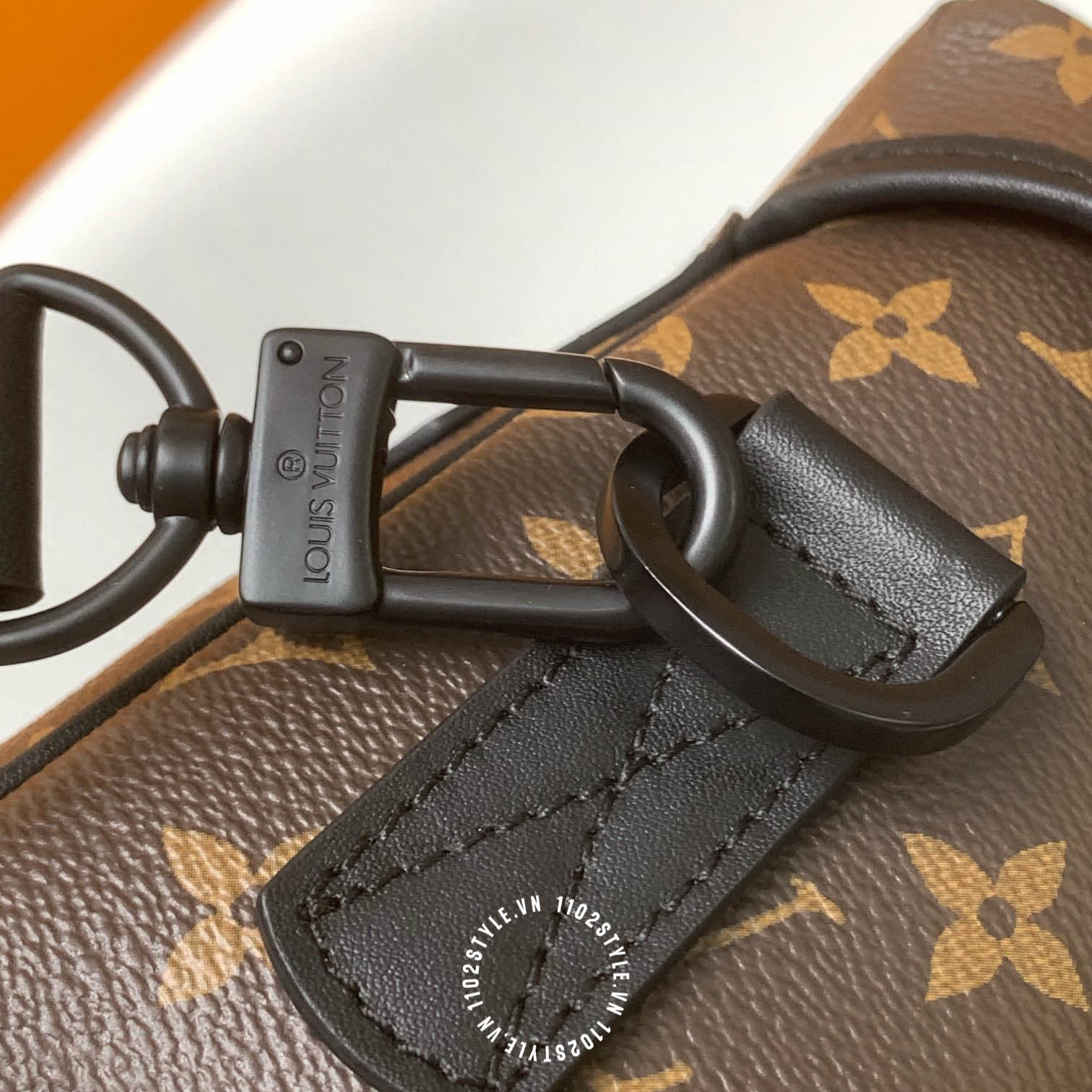 Tui Deo Cheo Nam Hang Hieu Louis Vuitton (4)