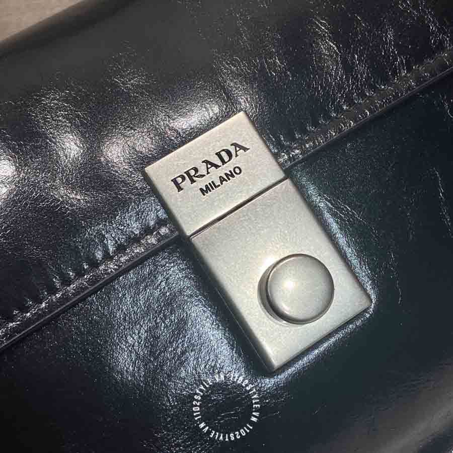 Tui Deo Cheo Prada Nu Mau Den (4)