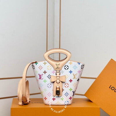 Tui Du Lich Lv Chinh Hang (1)