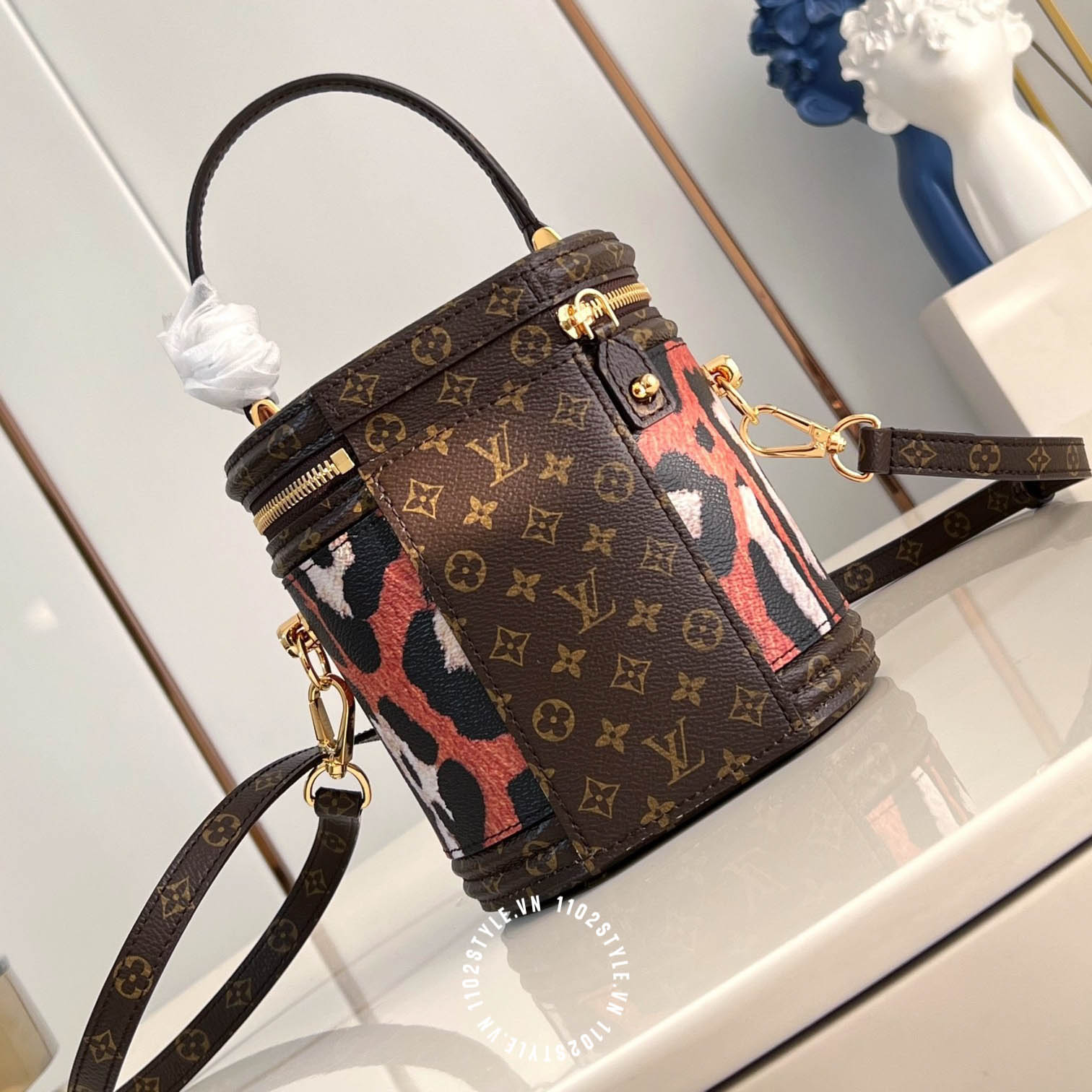 Tui Louis Vuitton Deo Cheo (1)