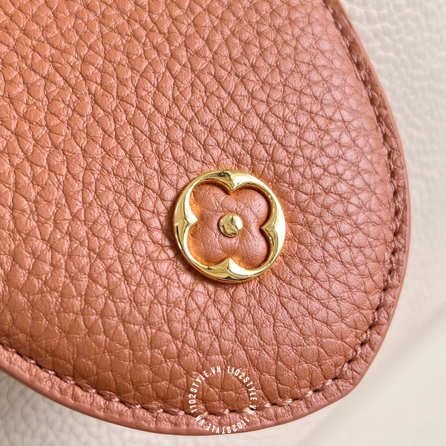 Tui Lv Pochette (7)