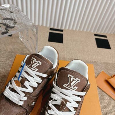 Gia 1 Doi Giay Louis Vuitton (2)