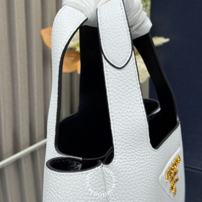 Prada Tui Mau Trang (2)