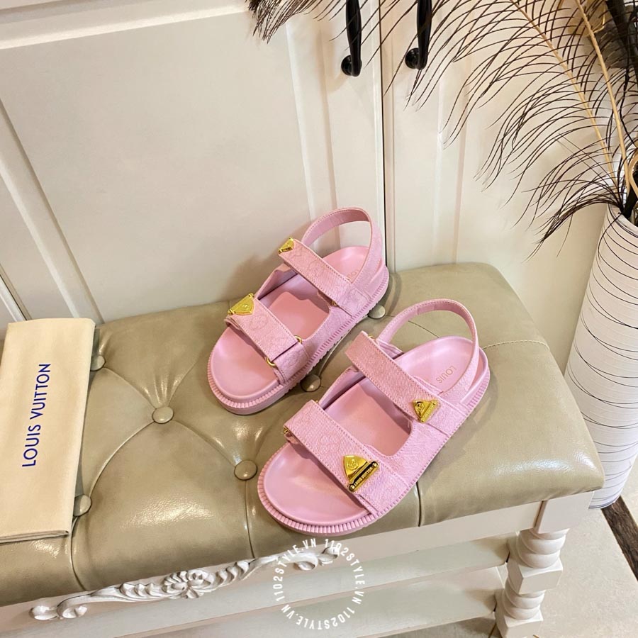 Sandal Hong (2)