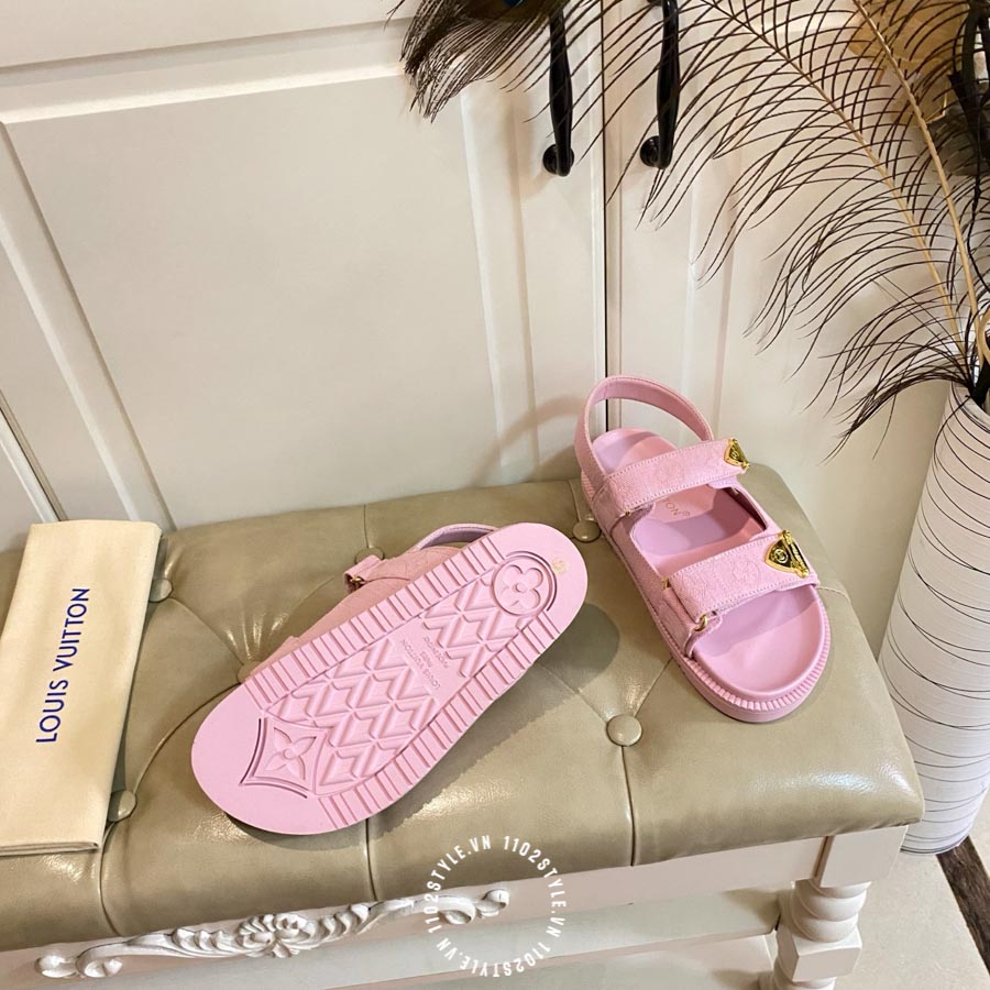 Sandal Hong (5)