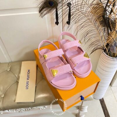 Sandal Hong (7)