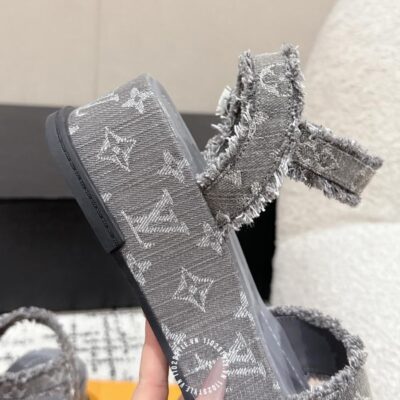 Sandal Louis Vuitton (3)