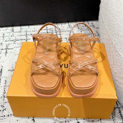 Sandal Lv (1)