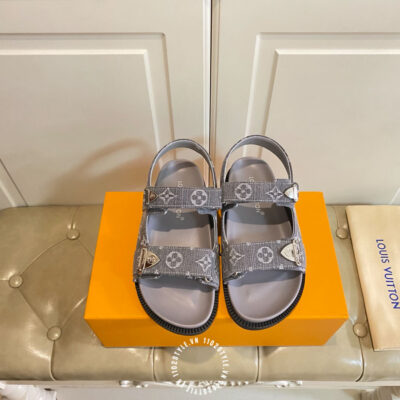 Sandal Lv (1)