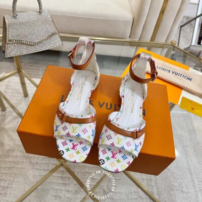 Sandal Lv (1)