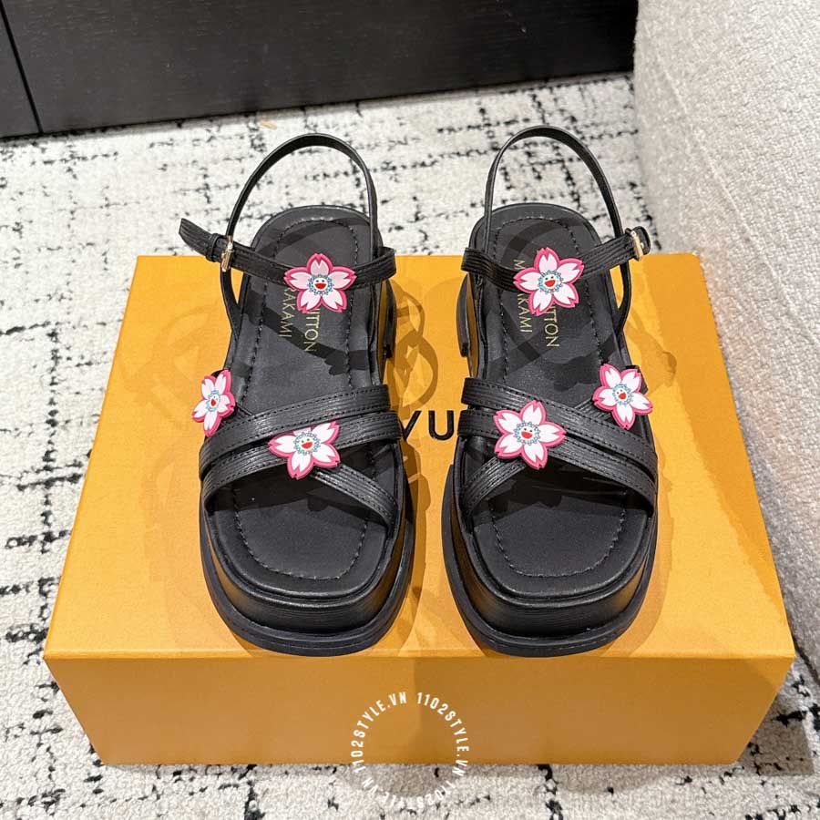 Sandal Lv Den (1)