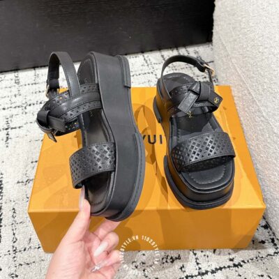 Sandal Lv Den (2)