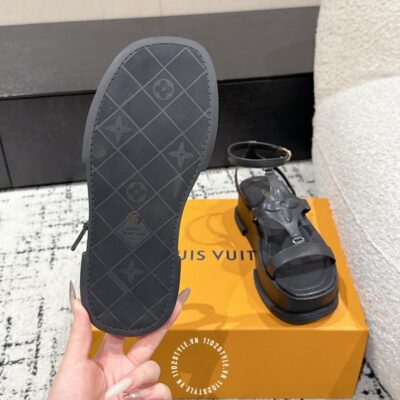 Sandal Lv Den (4)