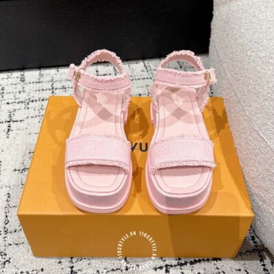 Sandal Lv Hong (1)