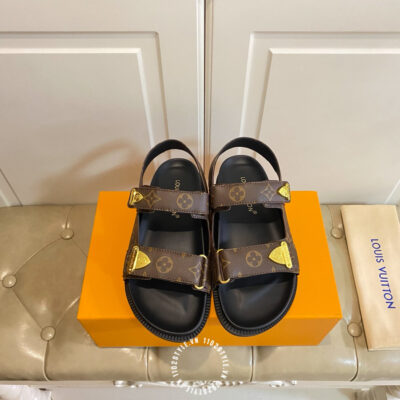 Sandal Nau (1)