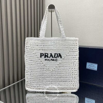 Tui Coi Prada Trang (1)