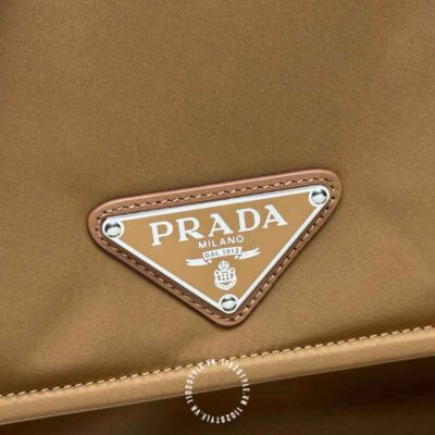 Tui Deo Cheo Prada Nu Mau Nau (6)