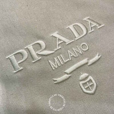 Tui Deo Cheo Prada Nu Trang (2)